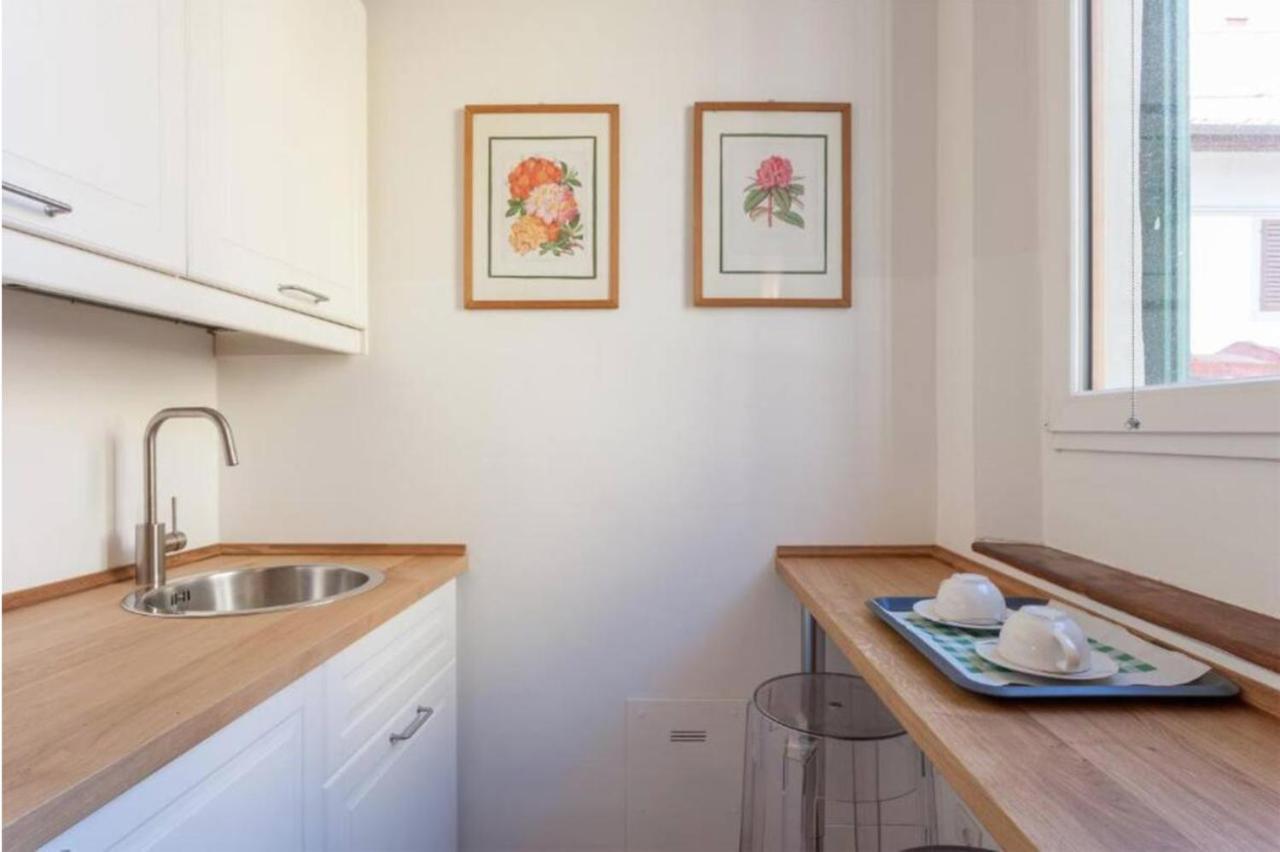 Santo Spirito Boutique Apartments ฟลอเรนซ์ ภายนอก รูปภาพ