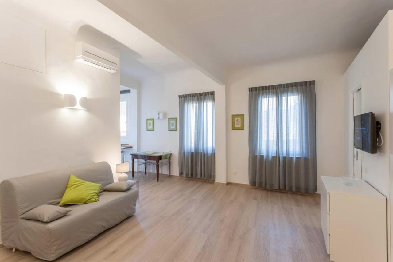 Santo Spirito Boutique Apartments ฟลอเรนซ์ ภายนอก รูปภาพ